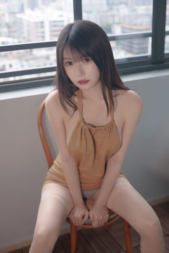 香草喵露露 – NO.046 杨枝甘露 露背裙裙[54P1V-1.08GB]-1