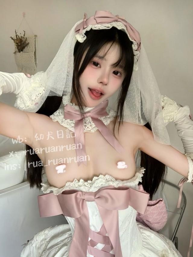 rua阮阮 – NO.14 初恋缎带 [18P-23MB]