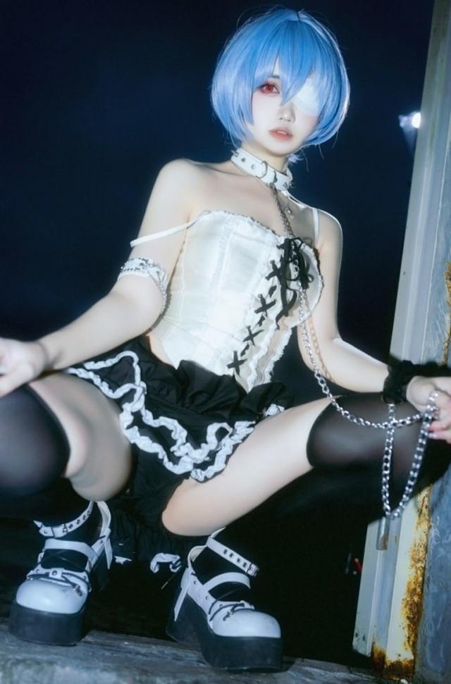 洛桑w伊梓 – NO.14 雨后天台 [35P-694MB]