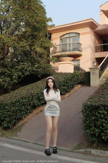 [Xiuren秀人网]2025.02.21 NO.9923 小薯条nienie[50+1P/594MB]-1